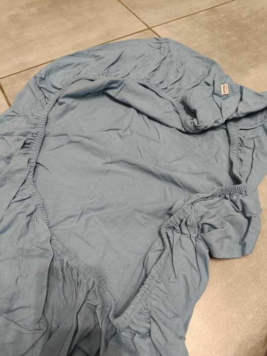 Нове простирадло на резинці 120х60