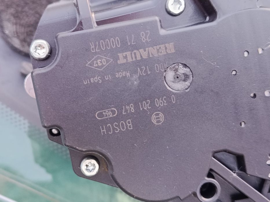 Silniczek wycieraczek renault megane III kombi