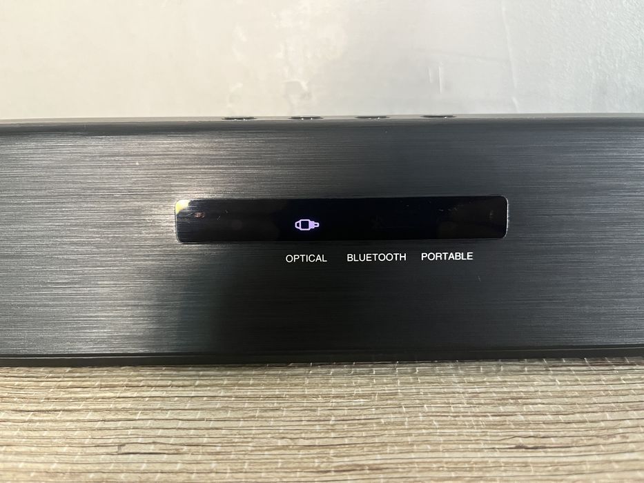 Soundbar LG com subwoofer integrado