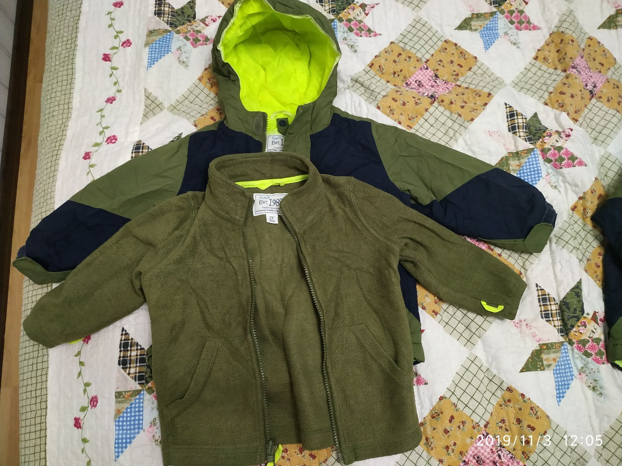 Продам фирменные теплые куртки+флис кофта children's place