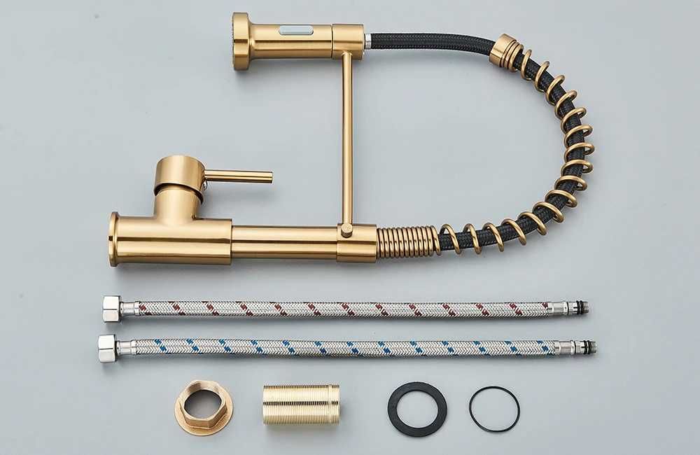 Złota bateria kuchenna z elastyczną wyciąganą wylewką ZESTAW MONTAŻOWY