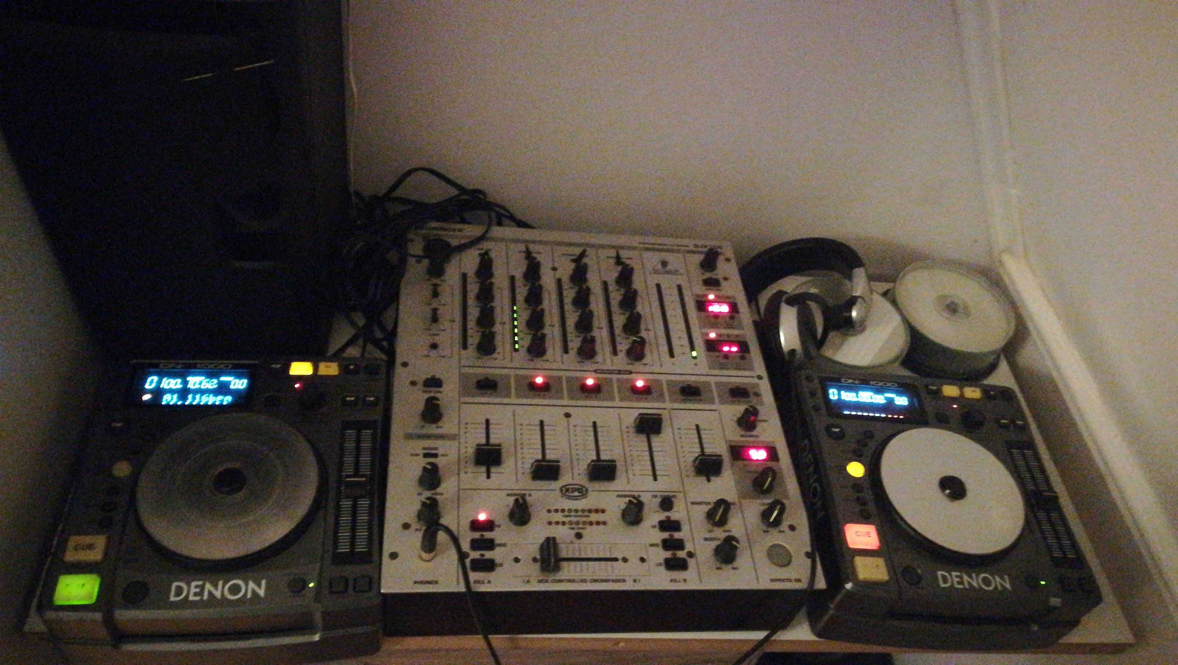 Behringer djx 700, 2x denon 1000s