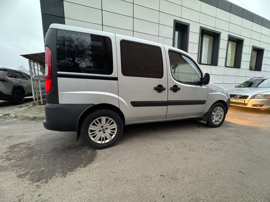 Продам Фиат добло Пасажир 5-ти местный  машина очень хороший состояние