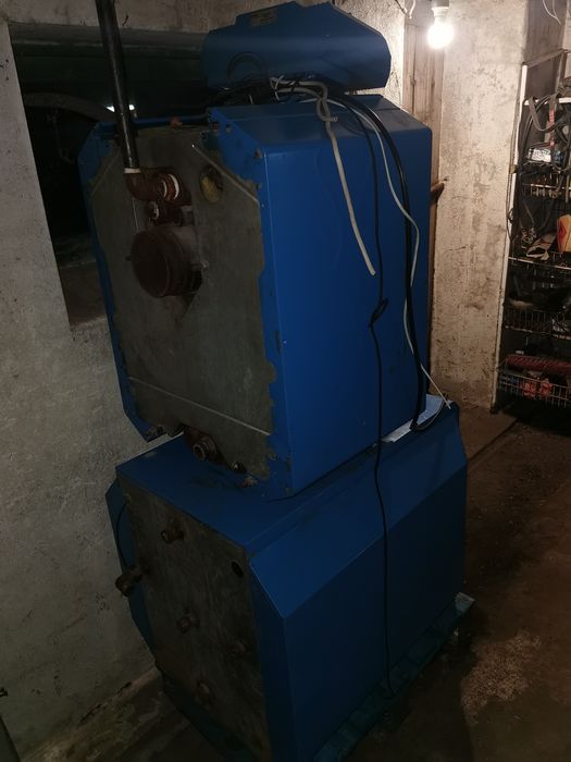 Piec olejowy buderus g115