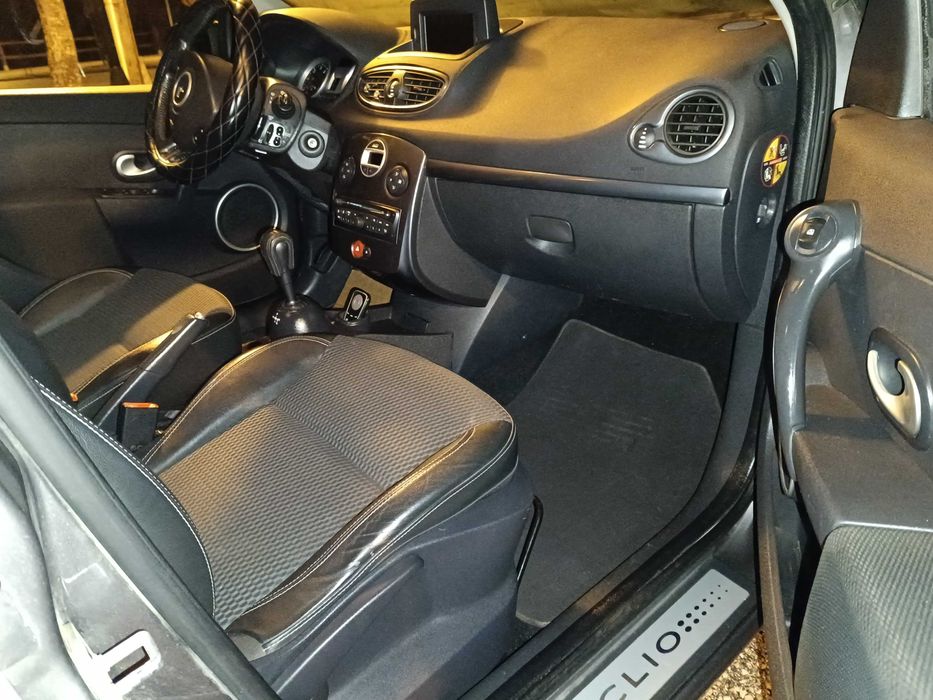 Renault Clio 1.5 Dci, 85Cv. Automático/Manual. Full Extras. Como Novo.
