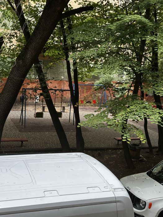 Подобова оренда в центрі. Без відключення світла