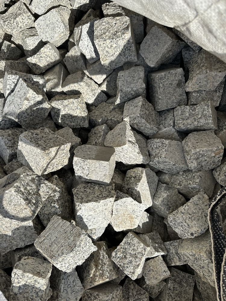 Kostka granitowa