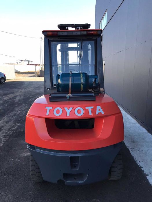 Продаж/оренда газовий навантажувач TOYOTA, 5 тон, погрузчик Тойота
