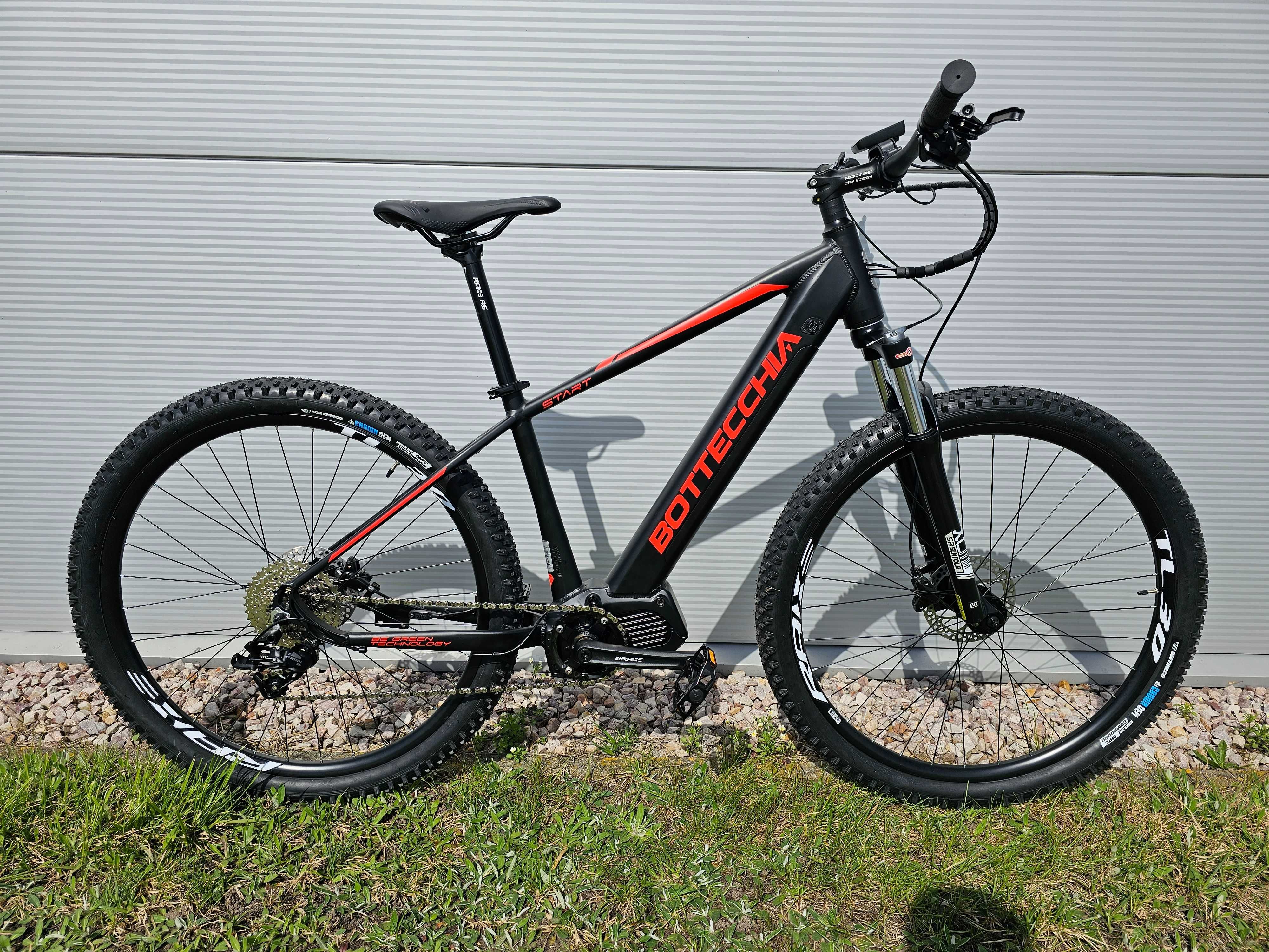 Rower elektryczny MTB BOTTECCHIA BE32 29" SRAM X5, rama 17/44