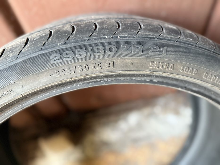 265/35 R 21 295/30 резина по одній всесезон