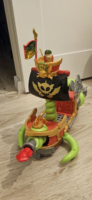 Statek piracki Krakena piratixy