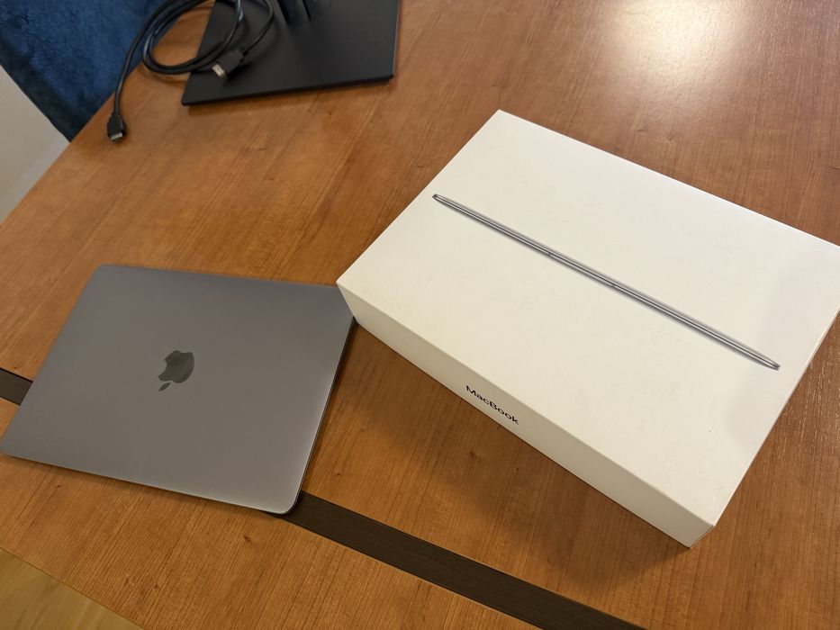 Macbook 12’ A1534 - Avariado