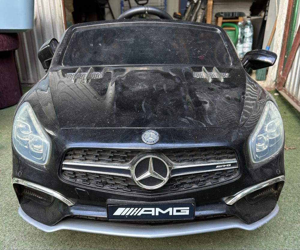 Samochód na akumulator Mercedes AMG