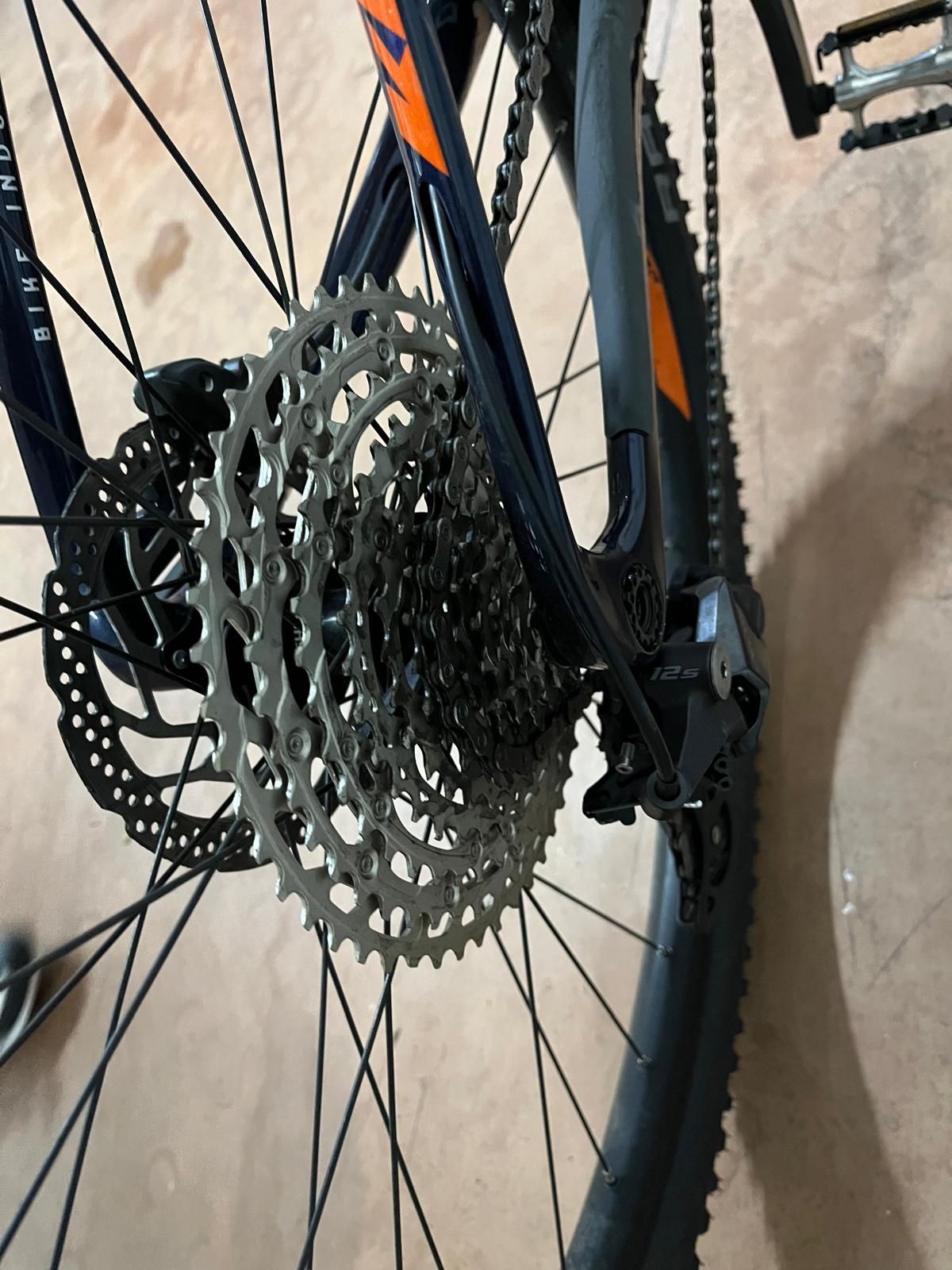 Bicileta KTM myroon pro 2023