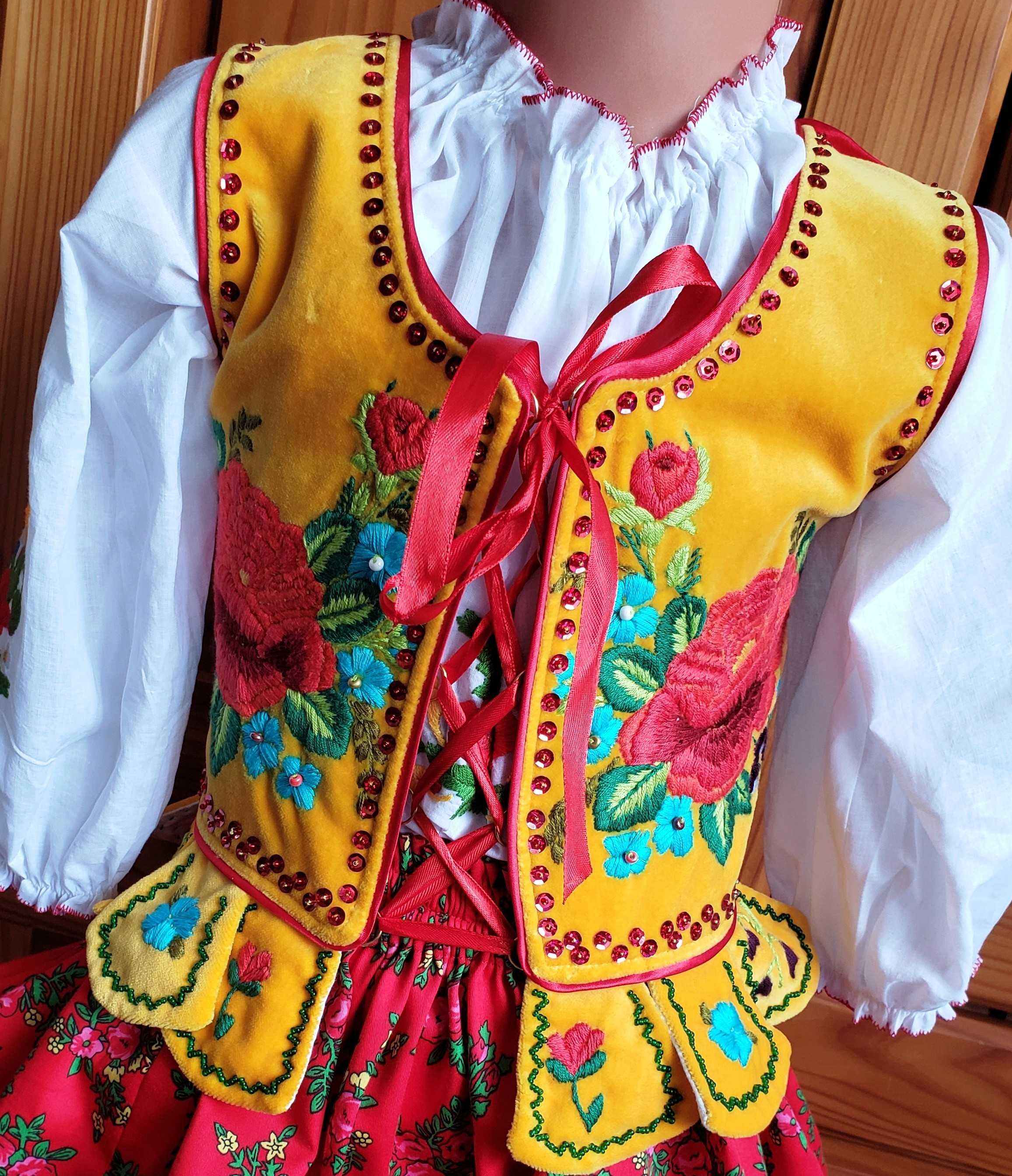 Ręcznie wyszywany gorset krakowski