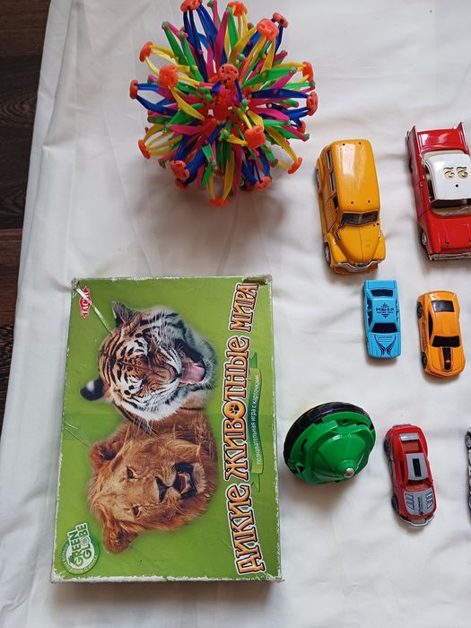 Всі іграшки одним лотом 16шт