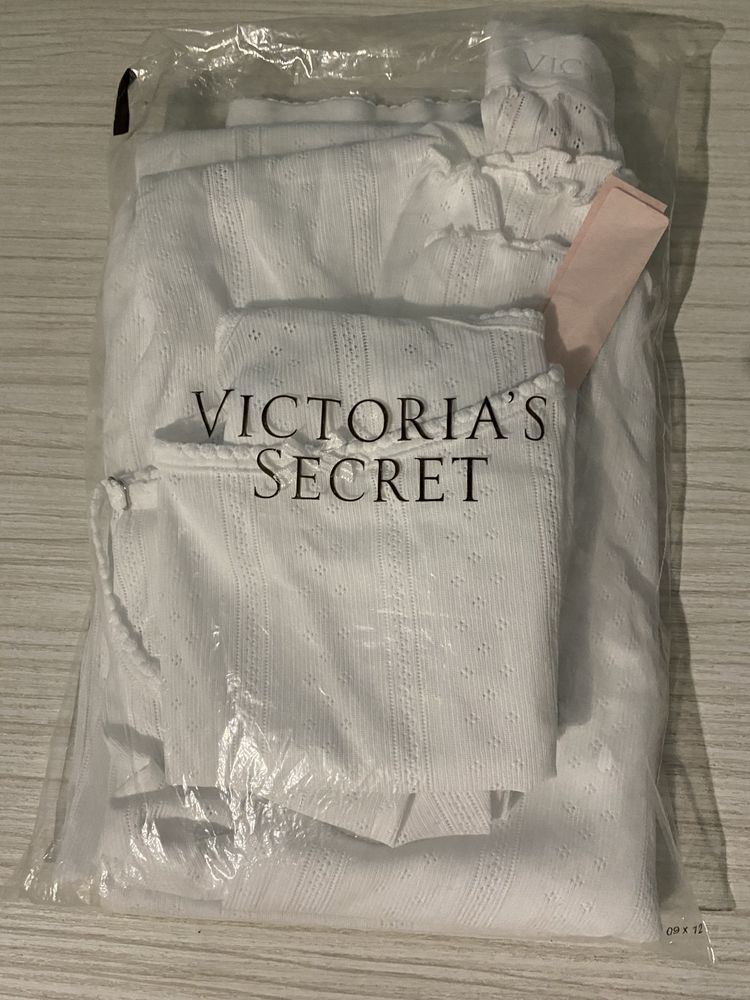Одяг для дома та сну Victoria’s Secret р. L. Піжама Вікторія Сікрет