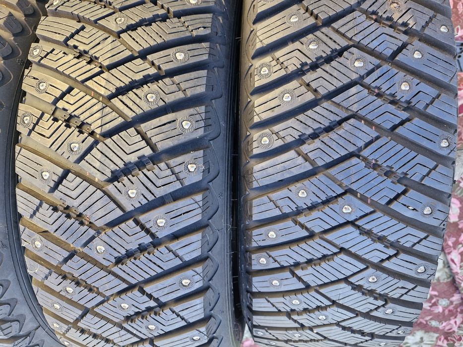 Шини 215/65r17 Goodyear