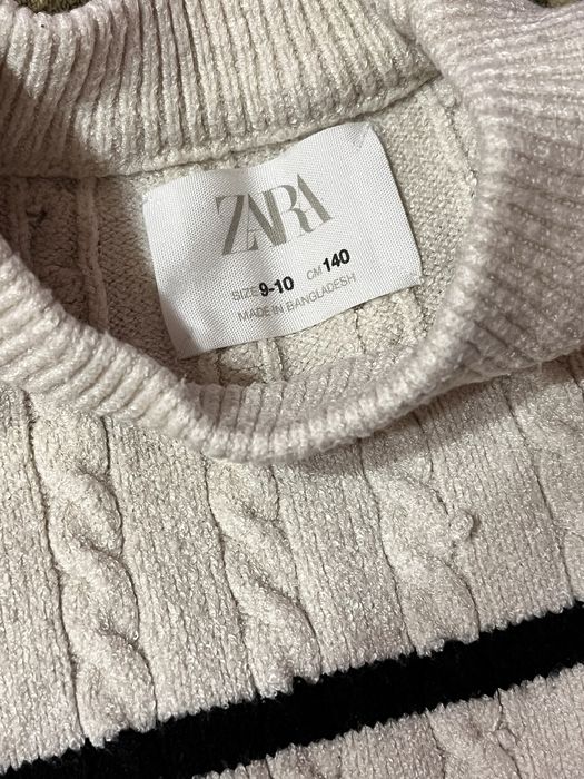 Безкоштовно Укорочена Кофта на дівчинку ZARA 140 см
