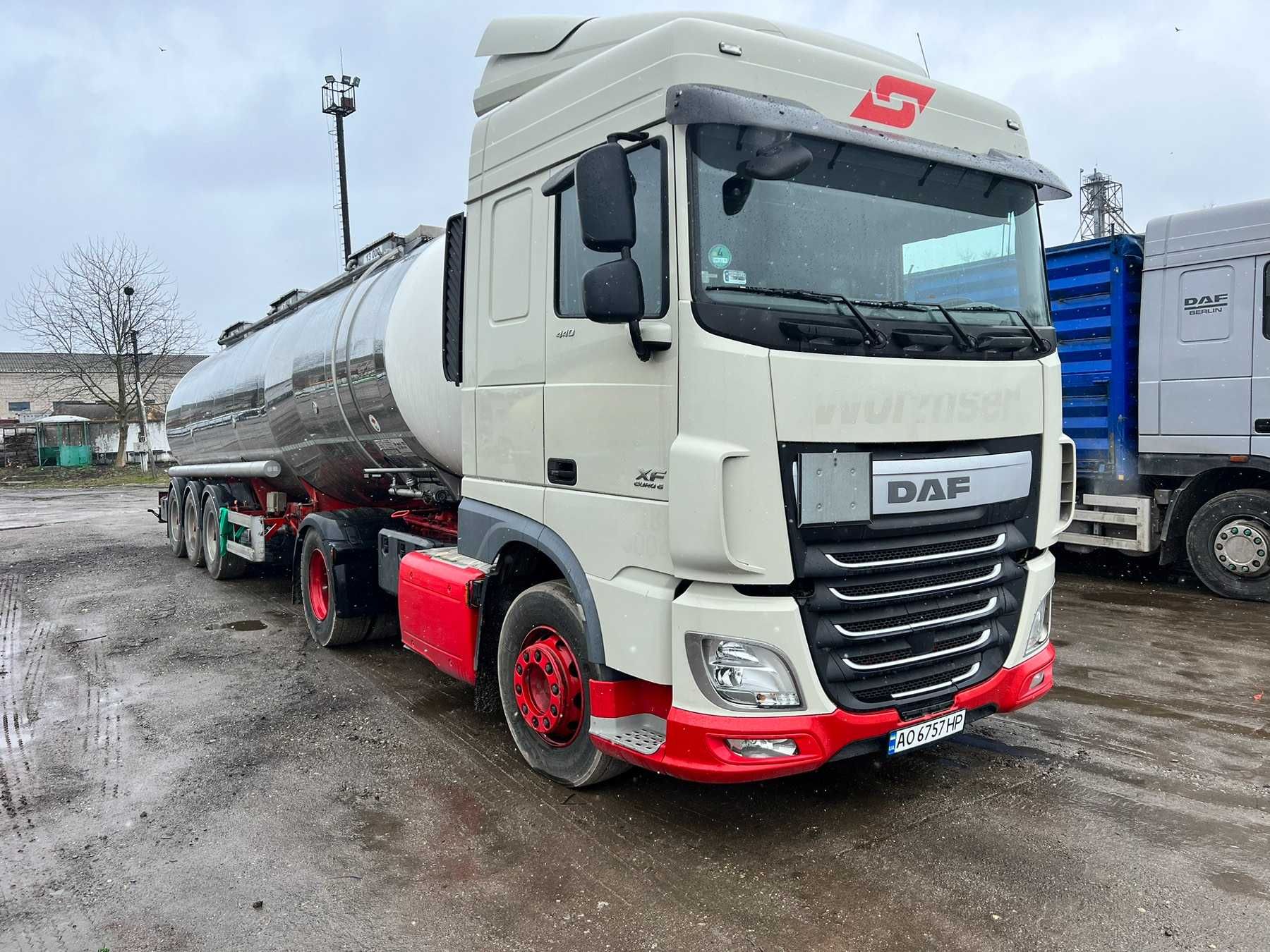 DAF XF, 576 т.км + цистерна 3 секц, тара 6800 готова сцепка Торг