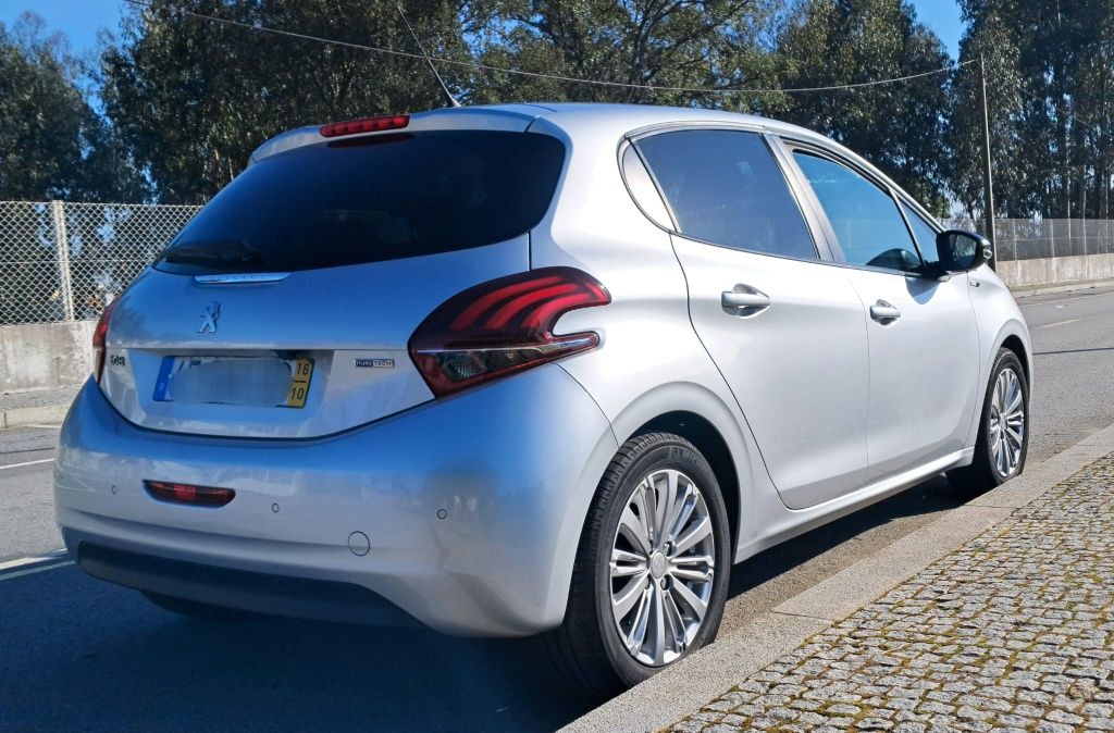 Peugeot 208 1.2 PureTech