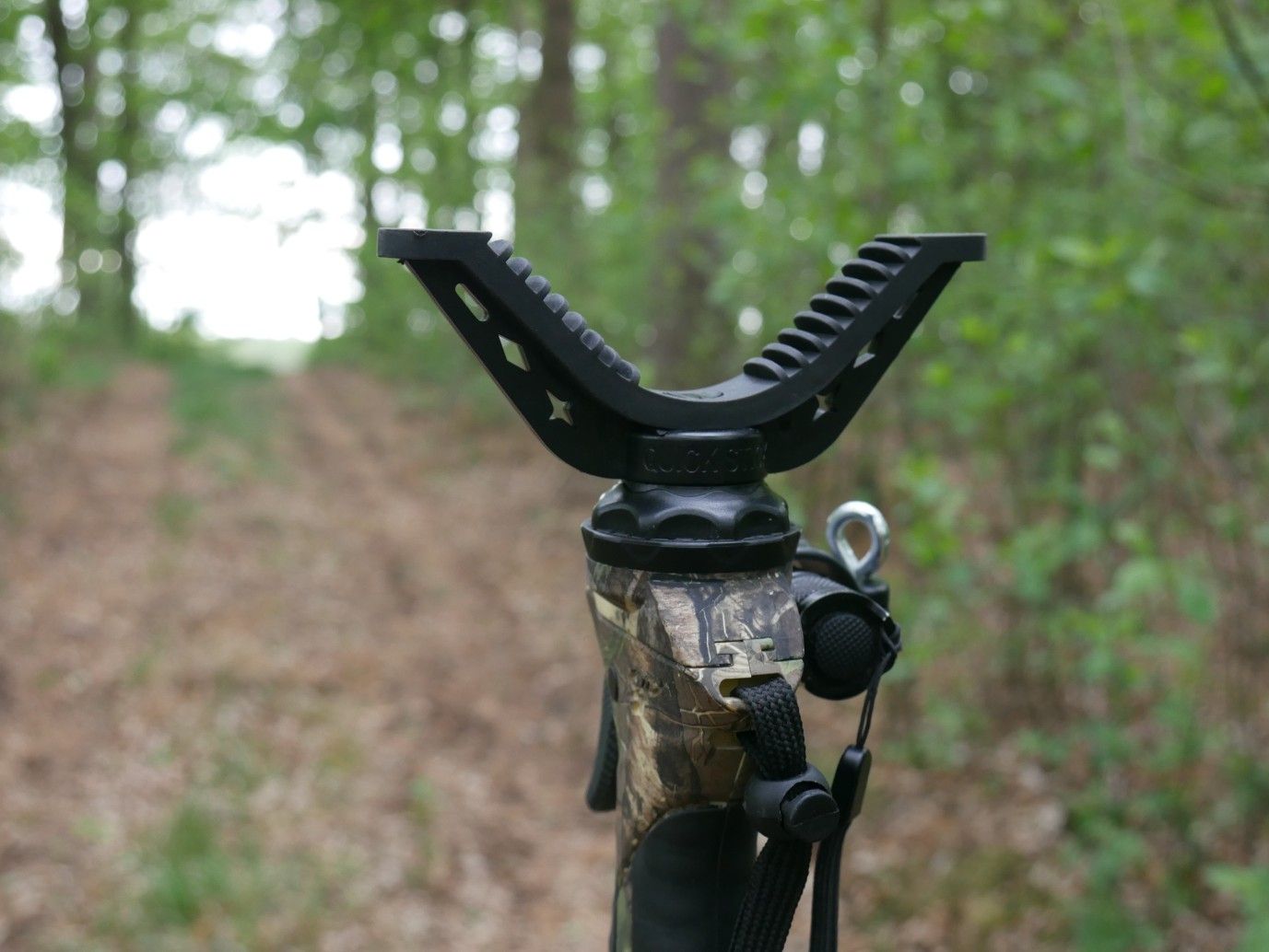 Pastorał myśliwski automatyczny Fiery Deer 4 + Wspornik 2 punkty podpa