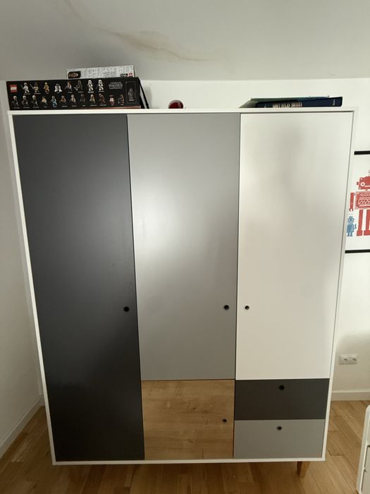 Szafa 3-drzwiowa marki vox