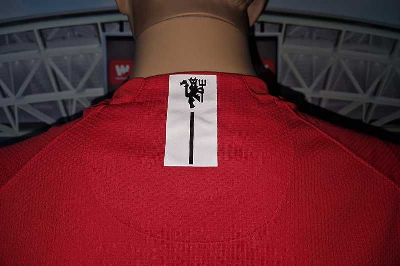 Manchester United Football Club Nike FIT 2007-09 home size: XL