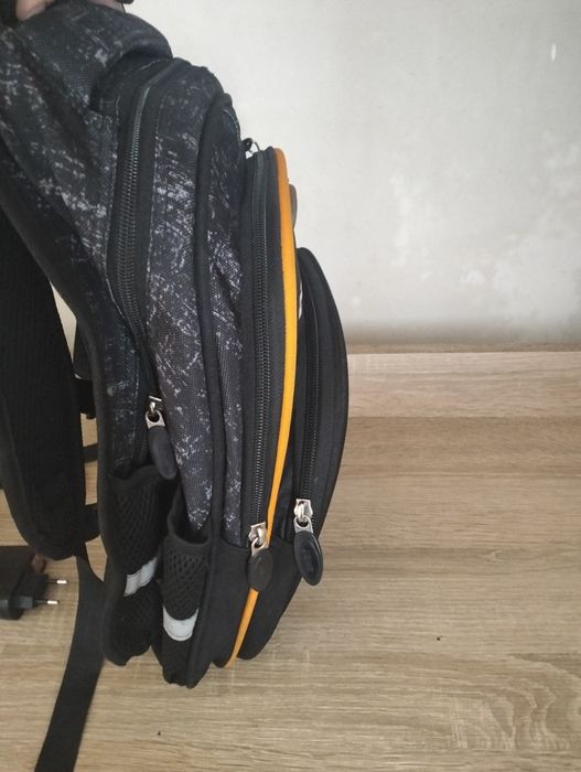 Рюкзак с ортопедической спинкой