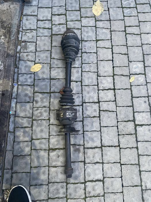 Півісь транспортер 2.5тді Т4 75кв полувісь