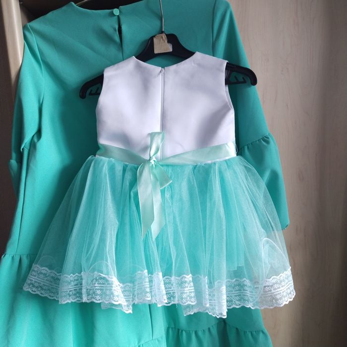 Фемелі лук Family look на 1 рік сукні мама + доня