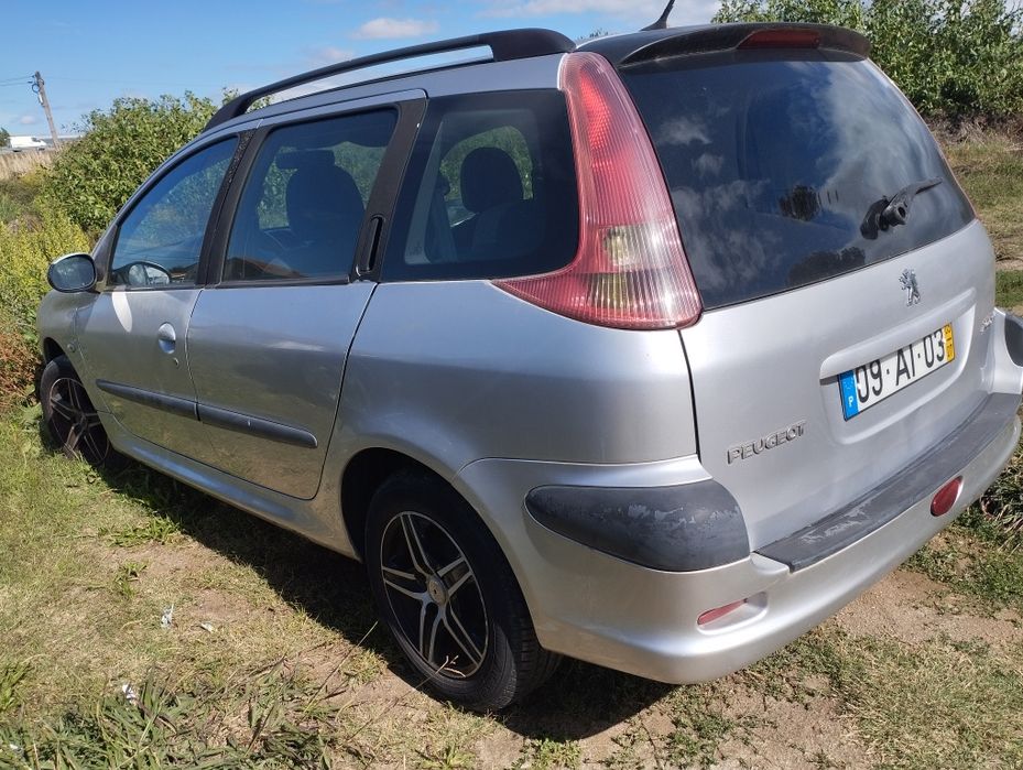 Peugeot 206 SW gasolina verde