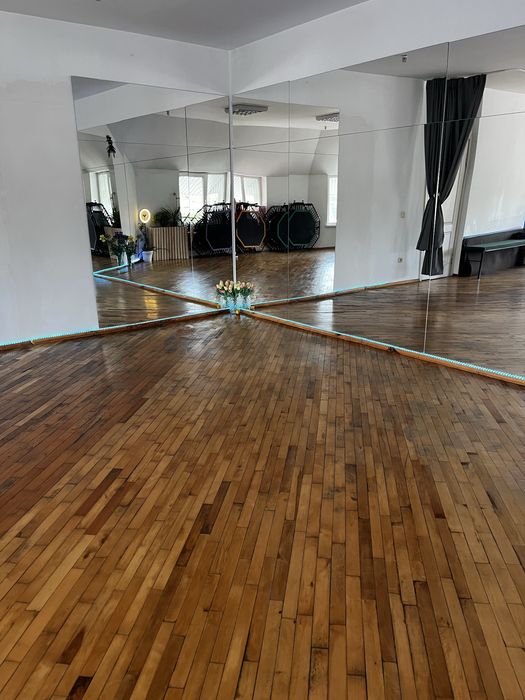 Оренда студія ( погодинна оренда) Центр міста