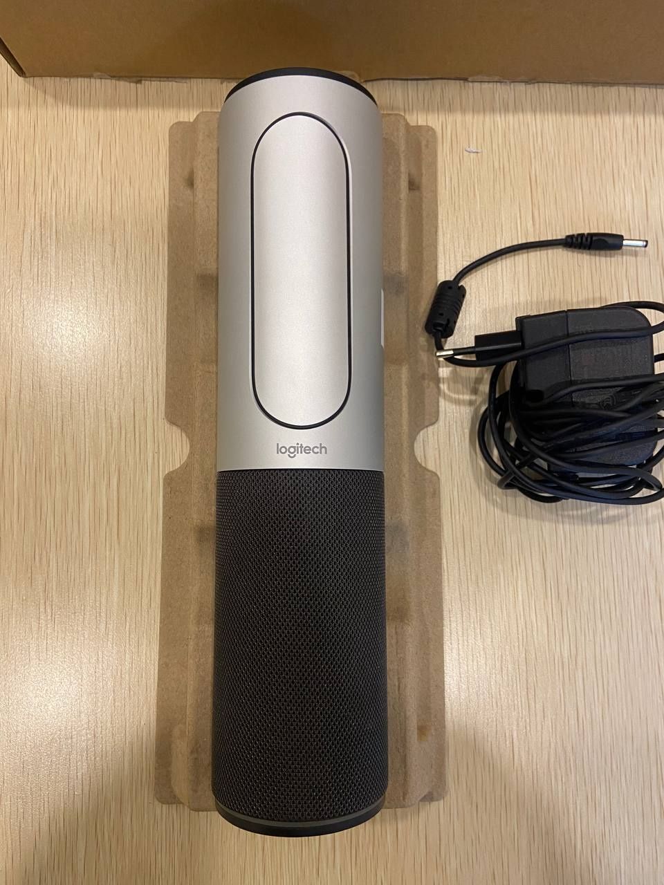 Веб-камера для відеоконференцій Logitech ConferenceCam Connect