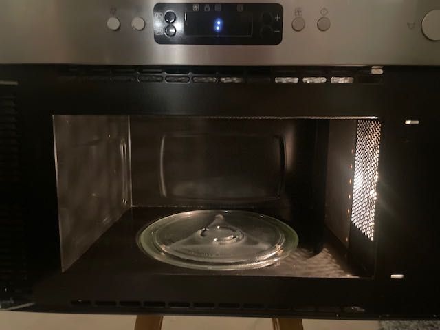 MATTRADITION Forno micro-ondas, IKEA 300+ aço inoxidável
