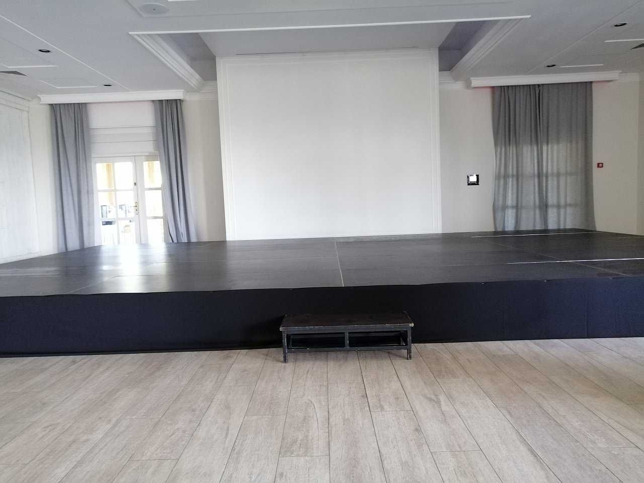 Podesty sceniczne, scena Alustage, wybieg, podium, blaty - podest/doba
