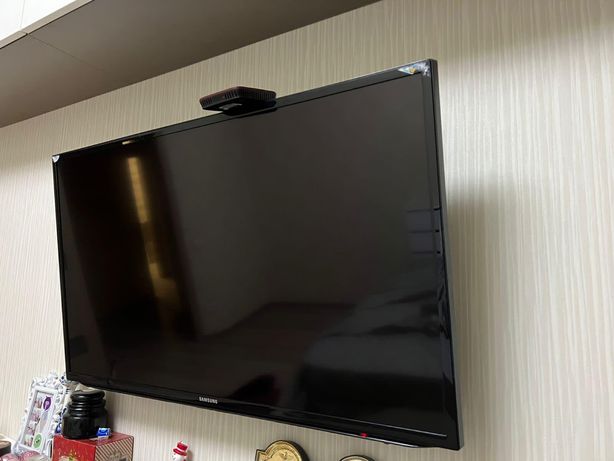 LED телевизор 40’ Samsung