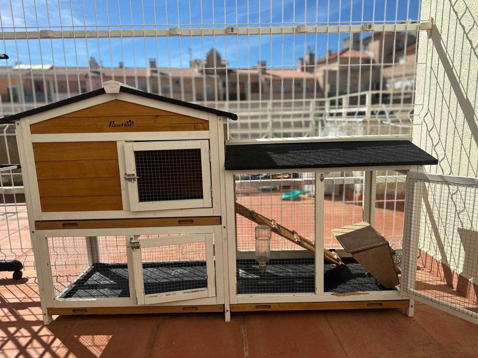Coelheira / gaiola de madeira exterior
