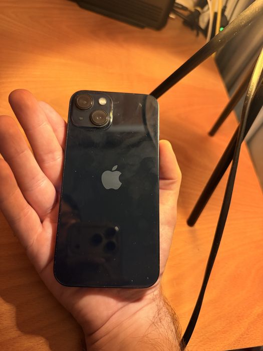 iPhone 13 256GB | Excelente Estado | Com Capa + Carregador – 300€