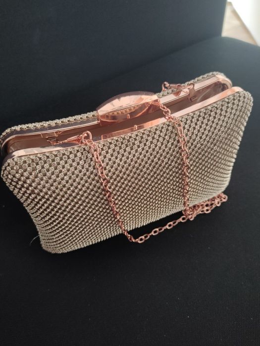 Złota kopertówka , torebka