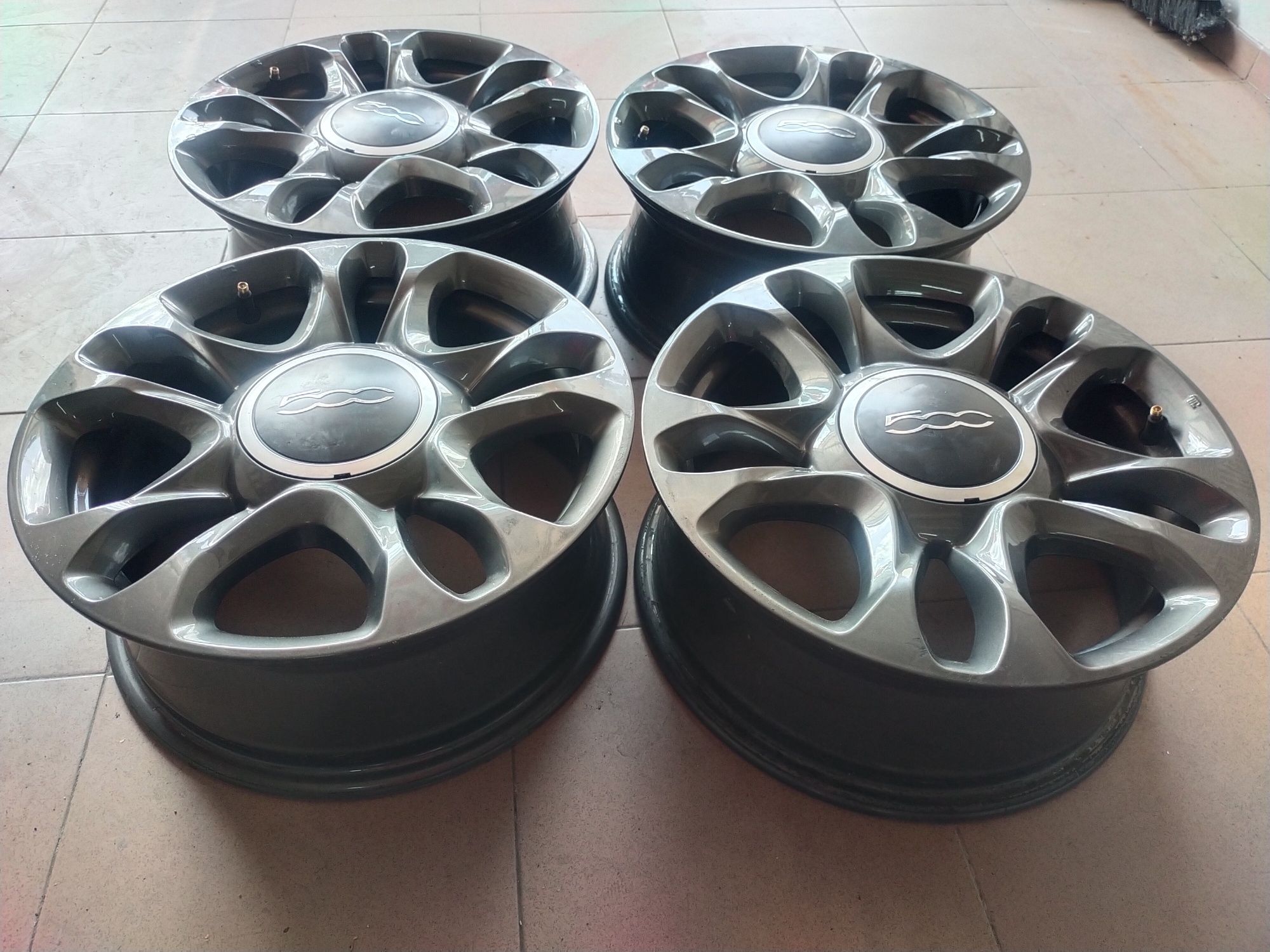 Felgi aluminiowe 15 Fiat 500