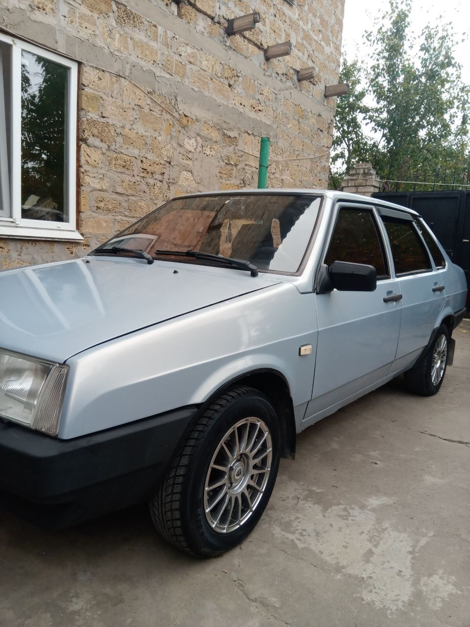 Продаю Lada 21099 1.5L инжектор.