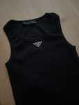 top czarny prada