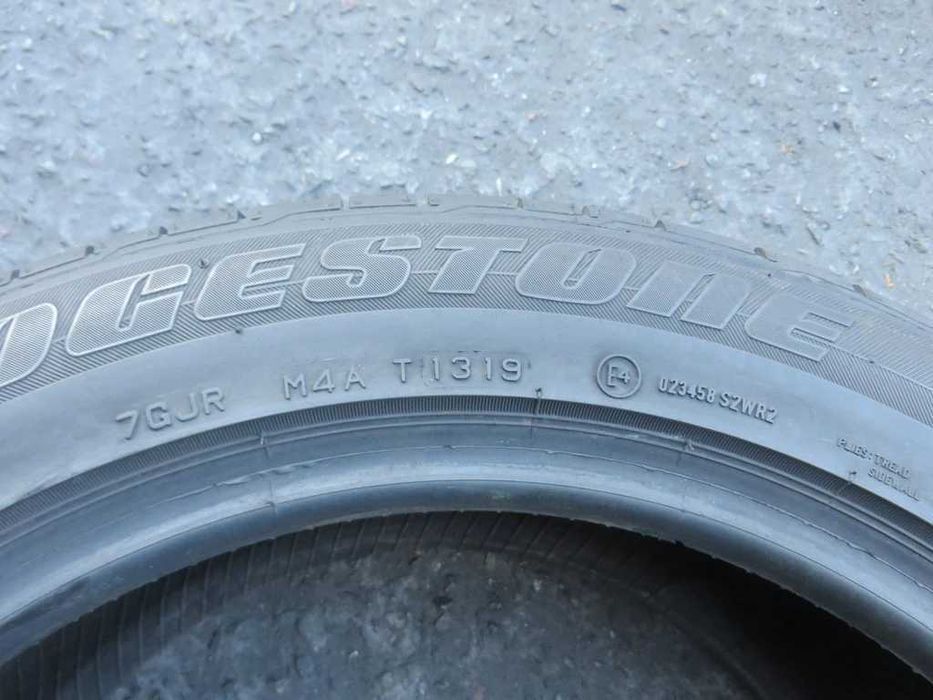 225/50 R17 98Y Bridgestone PotenzaRe050A літо 2штуки 2019рік