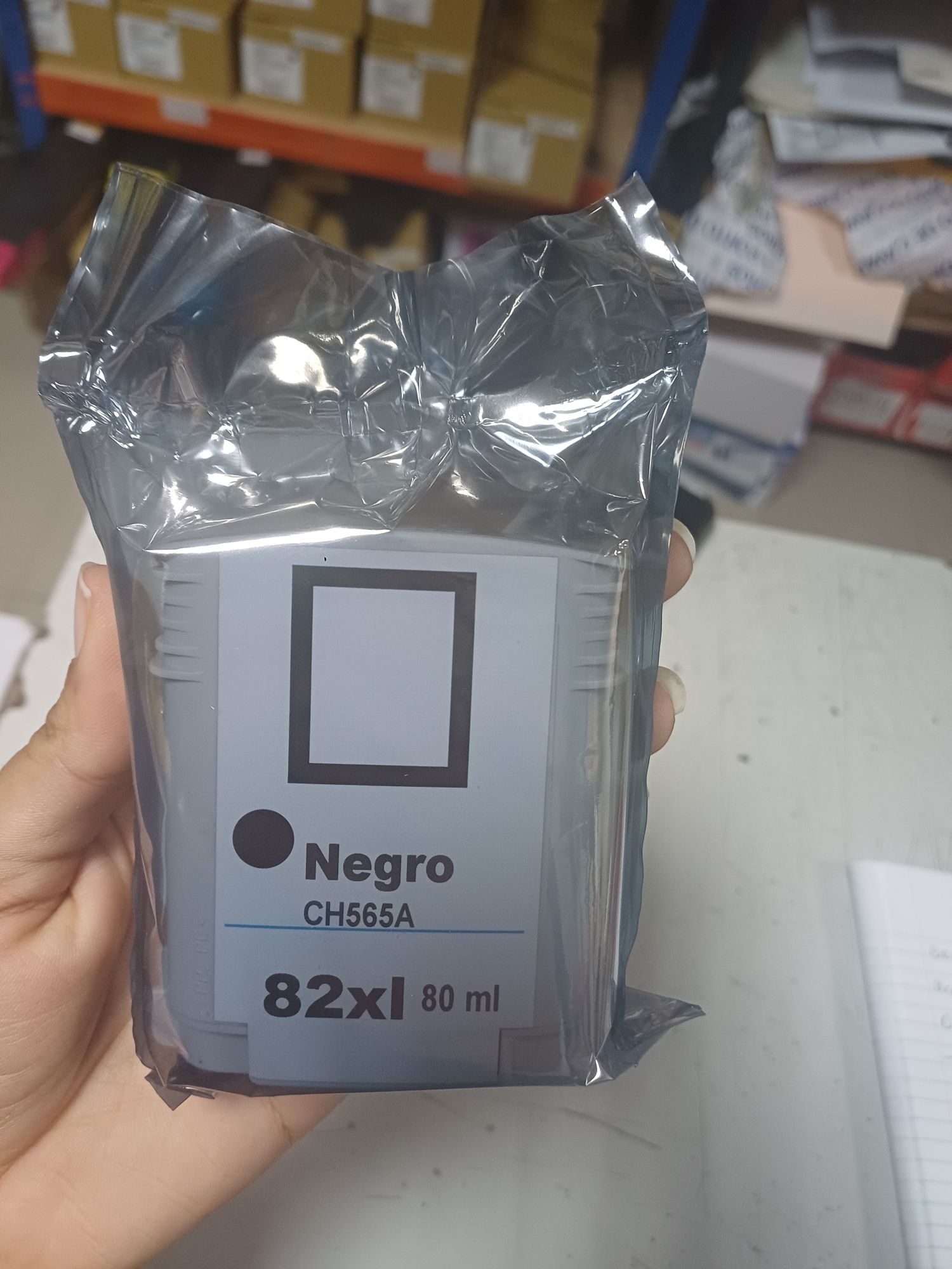 Tinteiro black CH565A 82XL