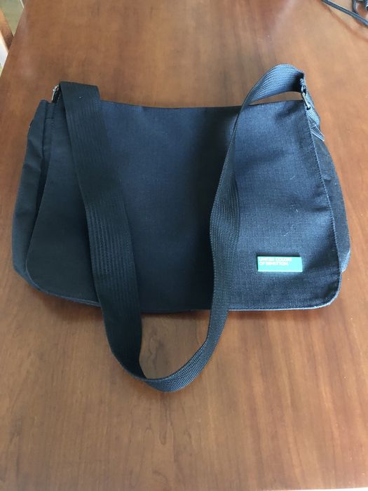 Saco tiracolo de marca em bom estado