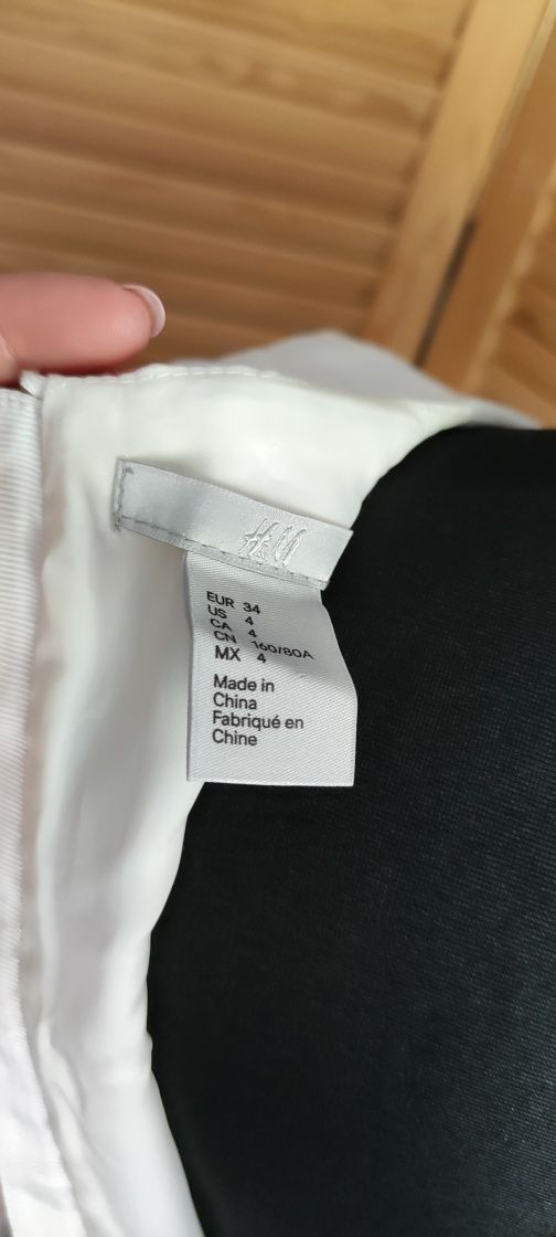 Biała kremowa sukienka H&M 34