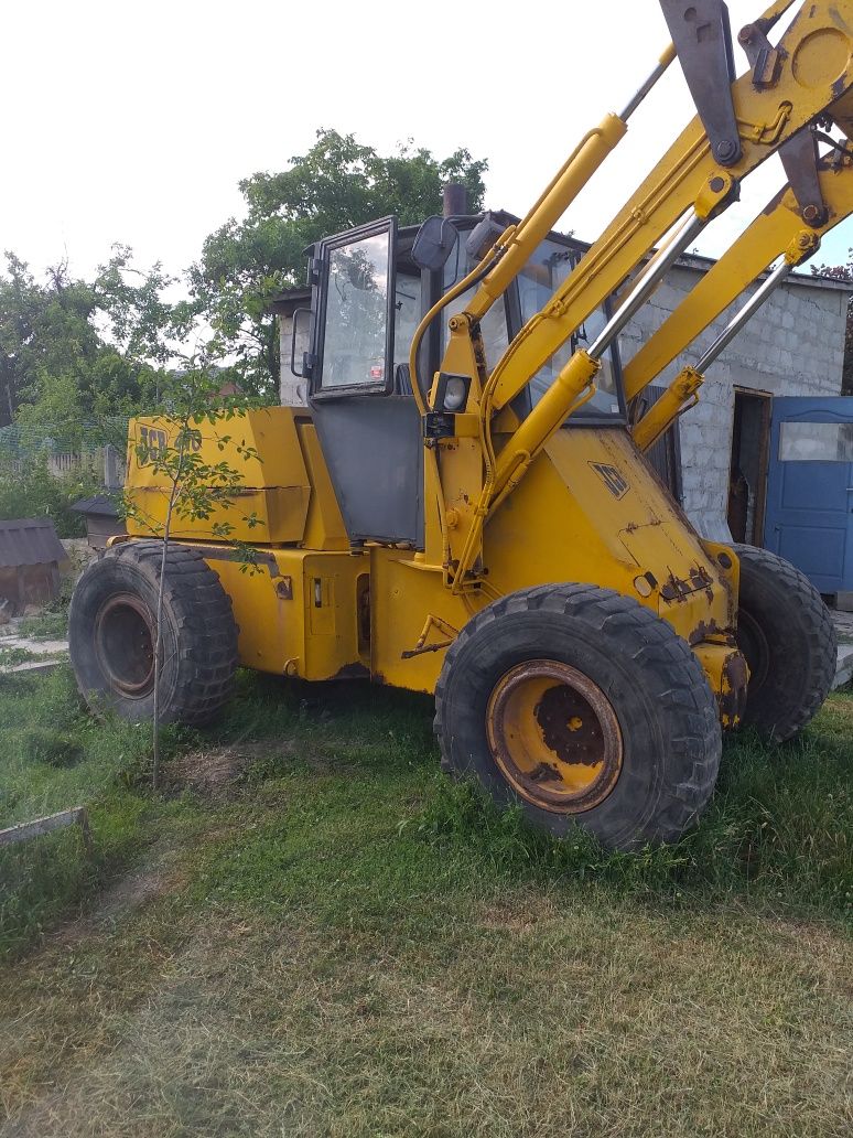 Sprzedam ładowarkę Jcb model410