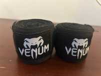 Vendo protetor bucal e ataduras de boxe
