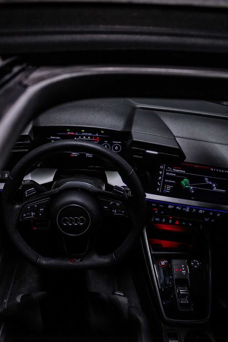 Wynajem Audi RS3 Wydech Hooliex - wypożyczalnia samochodów.